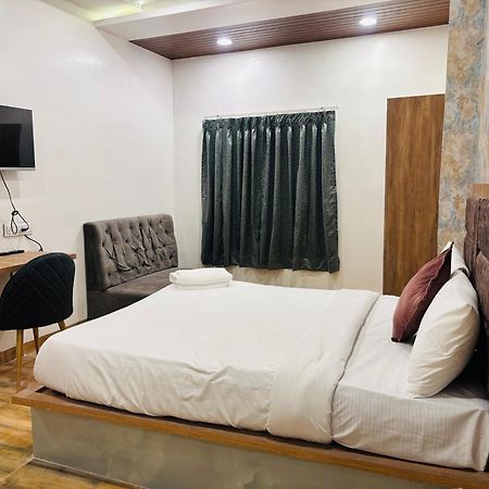 Hotel Vedicvista Indore Exterior photo
